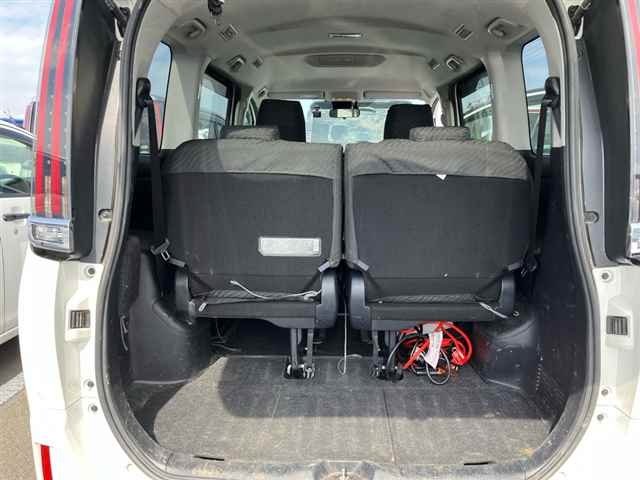 Toyota Noah X Hybrid 2021