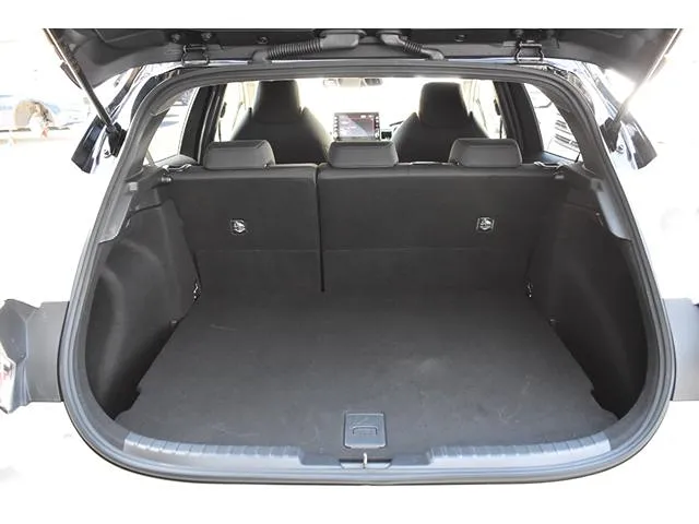 TOYOTA COROLLA SPORT GZ 2021 (Two-Tone, Hybrid)